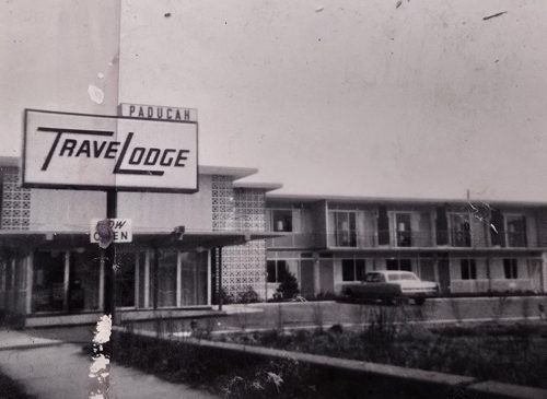 1234-broadway-street