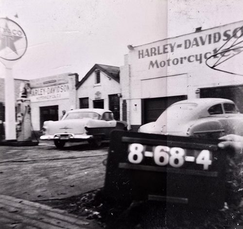 3027-broadway-street